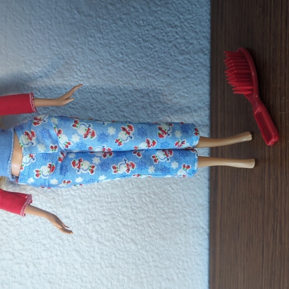 Barbie Doll with Holiday Skating Penguin Pajamas and Hairbrush - Picture 3 of 4